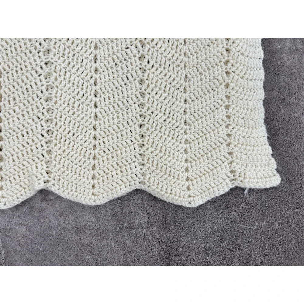 VTG Handmade Crochet Blanket Large 86x58 Cream Ivory Afghan Chevron Ripple